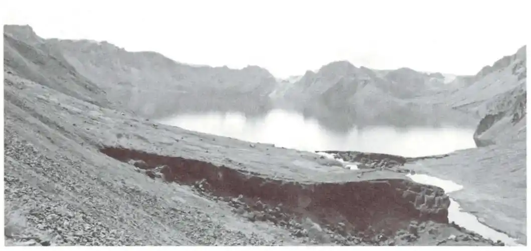 长白山天池祭祀遗存探考