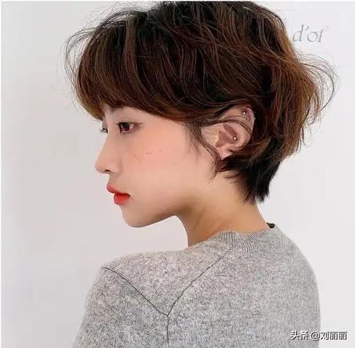 有层次感的波波头短发(层次感波波头短发怎么剪)-天晟网