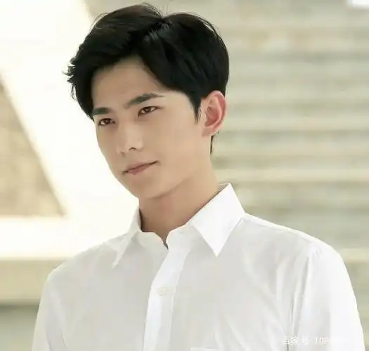 娱乐圈十大最火的90后男明星是谁?太帅了!快看看有没有你的爱豆