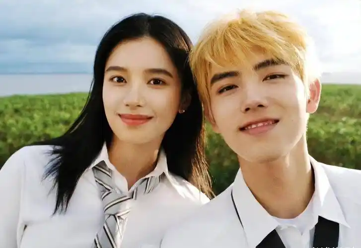 李一桐回应7岁年龄差,称毕雯珺多照顾自己,避嫌越少,效果越好_节目