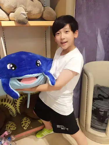 童星张俊一[保存到相册]《最野假期》节目海报[保存