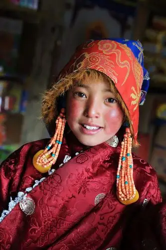 上一页 下一页 作品名称: 高原红  作品描述: 今年3月第一次进甘孜时