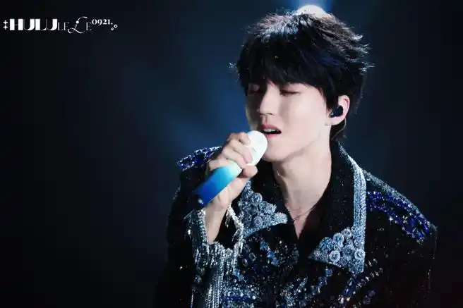 王俊凯江苏卫视跨年##王俊凯新歌首唱##王俊凯心引力舞台好甜