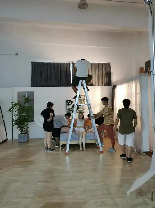 初次体验摄影棚拍片的一天