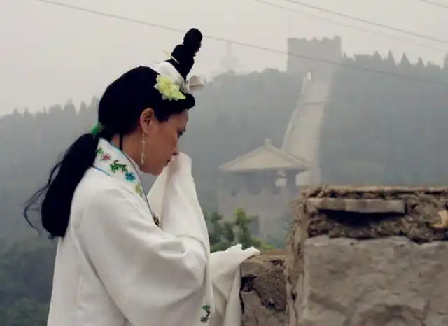 历史上真的有孟姜女这个人吗她真的哭倒了长城吗