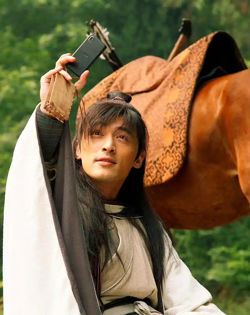 王家卫希望胡歌找回演李逍遥的感觉