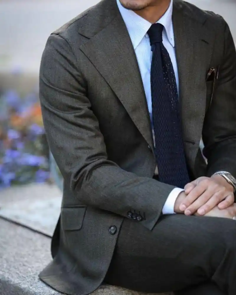 男士穿西装的搭配技巧,商务正式场合穿衣指南
