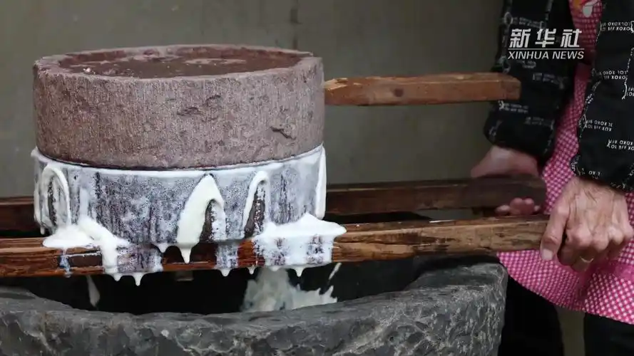 浙江宁海:做豆腐,迎"头福"