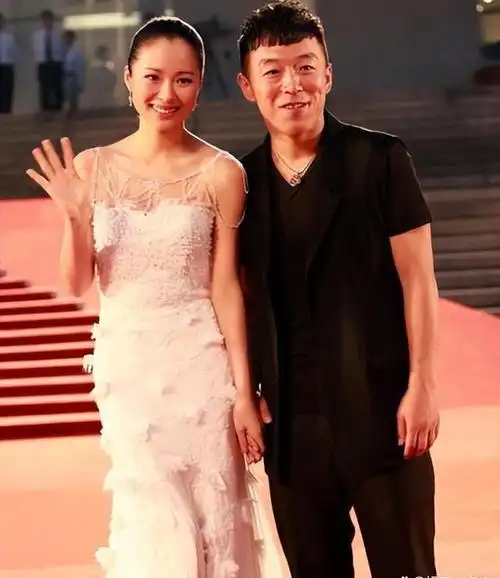 演员黄渤:平凡妻子是"掌心宝",成名后甩掉原配妻可没他份儿