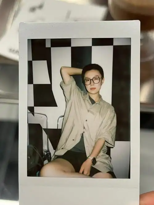 年少不寸头何时再毛寸05