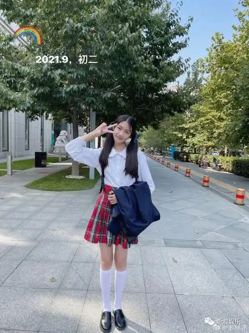 >但看身高长相,完全没有违和感.