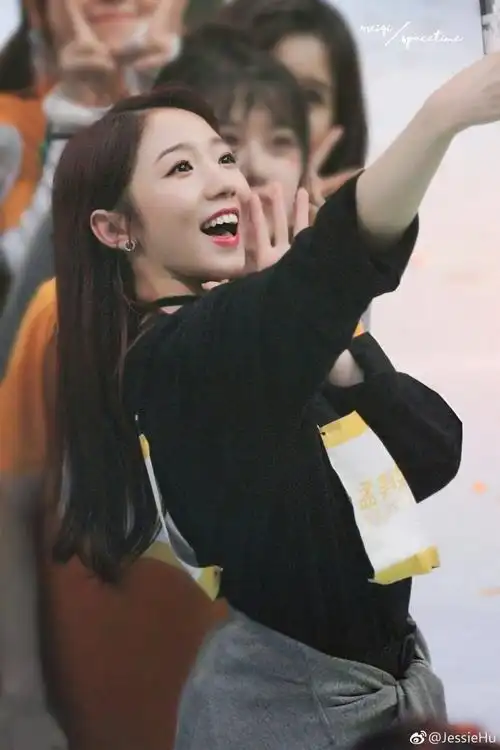 孟美岐# mmq#孟美岐1015生日快乐# [求饶. 来自搞到diva真好 - 微┅