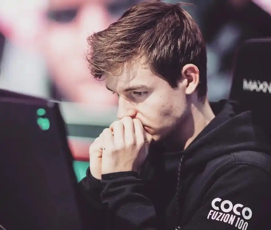 论颜值这块,还得看我阿汤哥#csgo#device  - 抖音