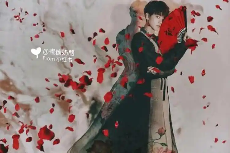 你喜欢王俊凯几年了请给他一片蓝海