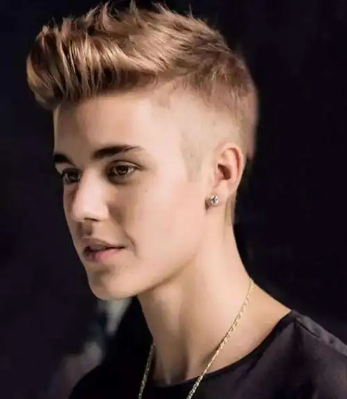 终于等到比伯剪头发!板寸造型精神帅气,颜值重回18岁