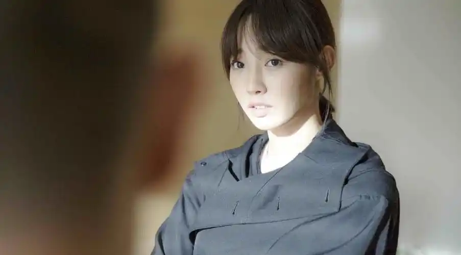 9小时票房高达1300多万,白百何演技获赞,电影《门锁》太给力