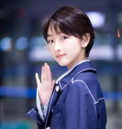 适合初中生假小子发型图片