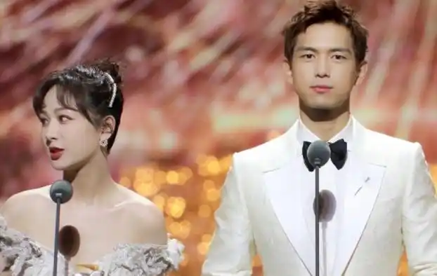 杨紫芭莎盛典被夸脸好瘦向李现炫耀李现的回复让人笑翻