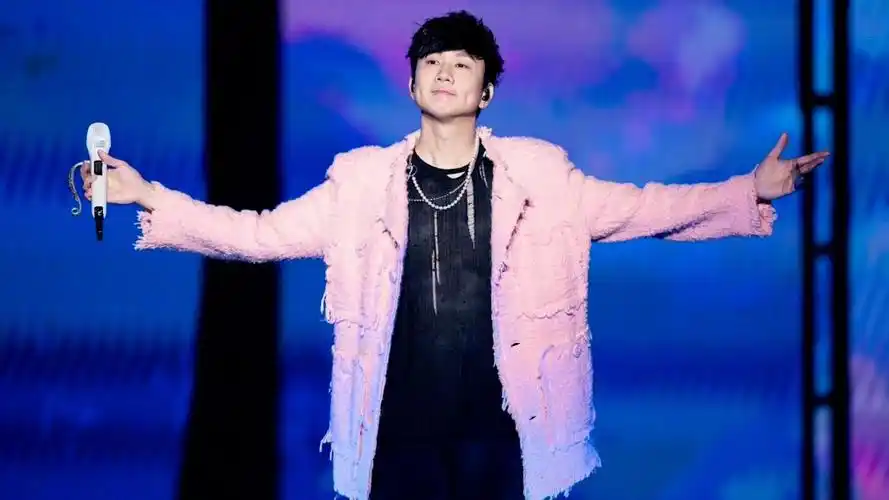 林俊杰回应跳舞片段被恶搞,下次请不要来演唱会,格局太小被吐槽