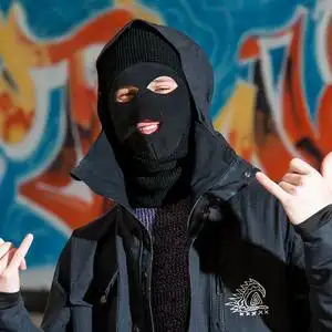 他最爱两样东西:电影和女人