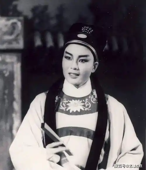 她是越剧"范派"小生,却和港星夏梦接连主演三部经典电影_丁赛君_观众