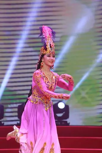 和田歌舞团演出之三