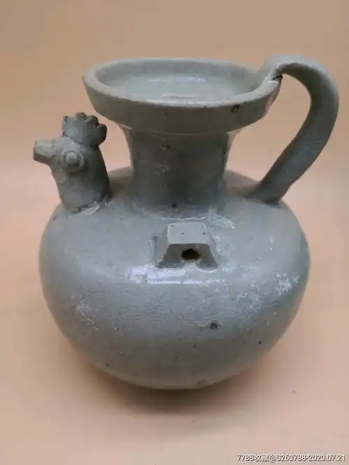 青釉鸡首壶