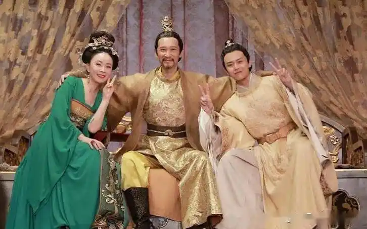 景甜电视剧大唐荣耀剧照_大唐荣耀5年:任嘉伦,万茜,景甜走红,都上春晚