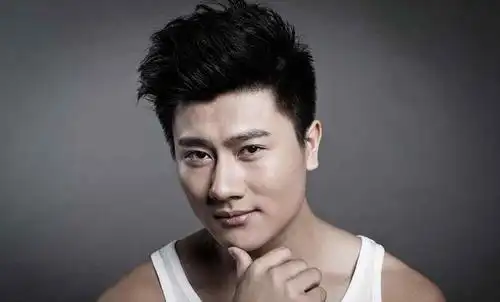 王路《麻辣变形计》秦升扮演者是谁? 王路个人资料及作品