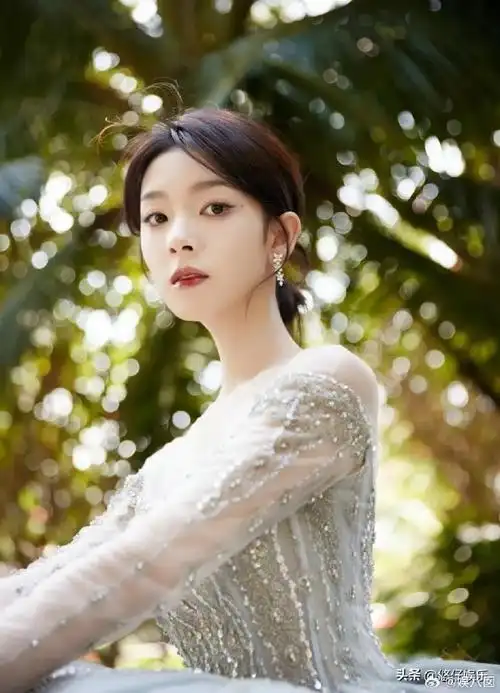 1.古力娜扎大概率不会和和颂续约.