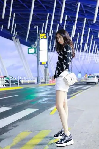 原创陈钰琪古装绝美现代装却很一般那是你没看过她的这些造型