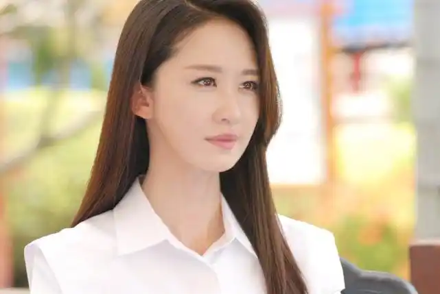 《安家》中的美女演员,出道12年零绯闻,如今34岁成小三专业户