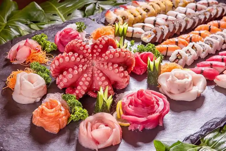 珍馐飨宴北京希尔顿逸林酒店逸轩西餐厅自助晚餐尽享全球美味