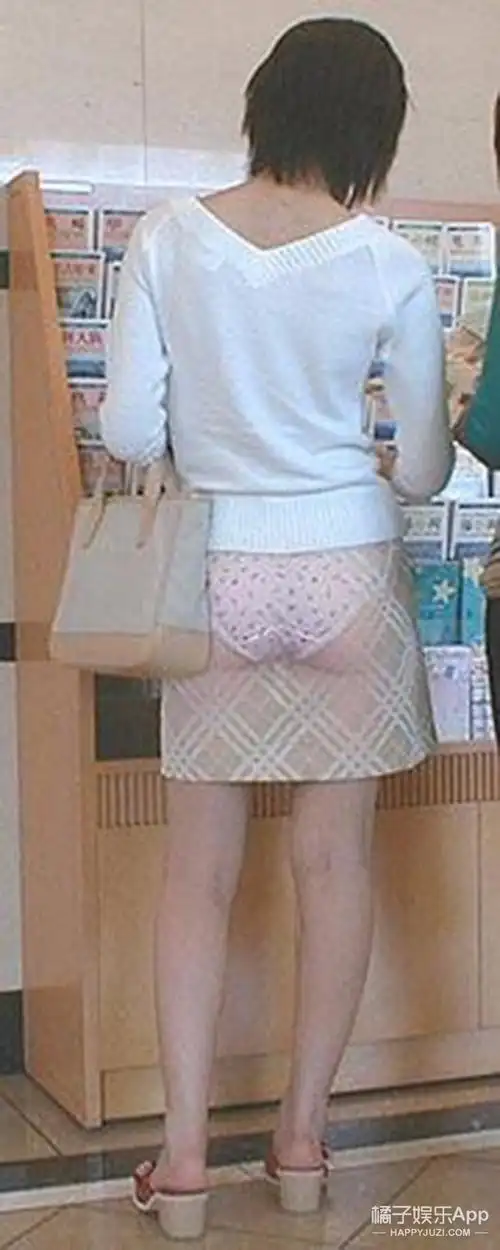 痴男福利 | 日本大街上正在流行穿透明裙子