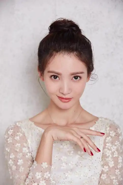 金晨早期生图状态好美