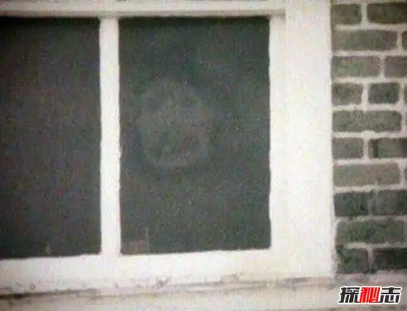 怎么样才能看见幽灵12张可怕幽灵真实照片网友恶搞