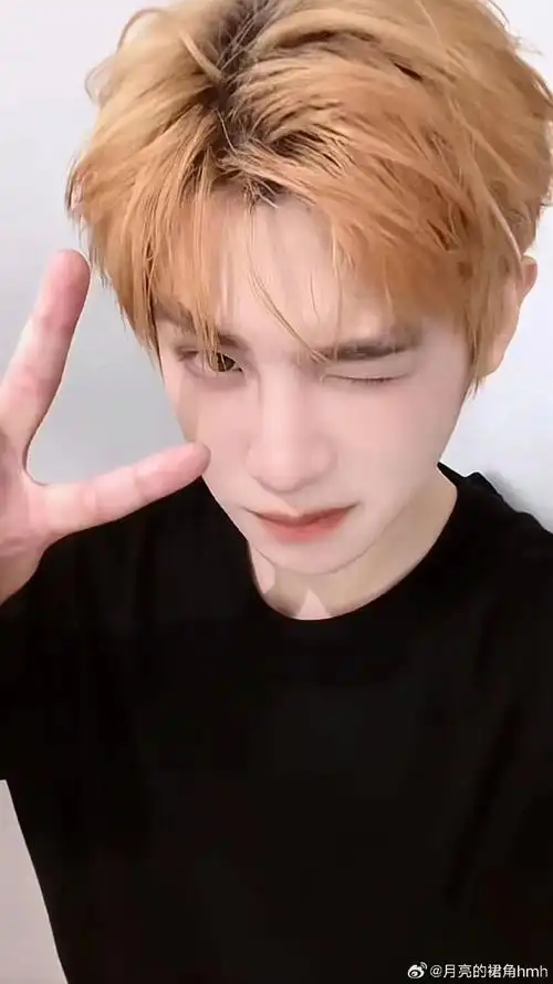 黄明昊闪光时刻##黄明昊##黄明昊新ep一人之众##黄明昊假如我是这世