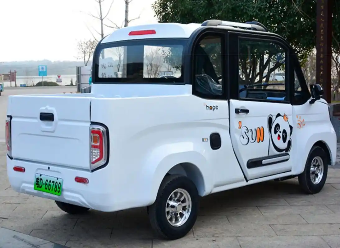 2款半封闭四轮电动车来了,实用性强,客货两用,最大续航150公里