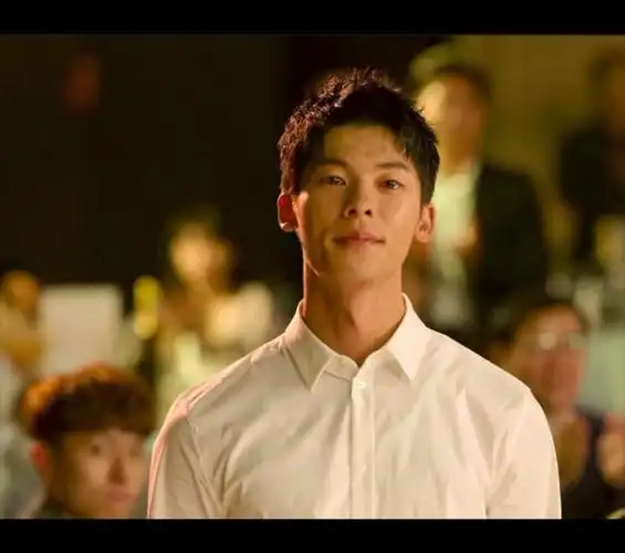 生不逢时,爱不逢人,始于心甘情愿,终于愿赌服输.