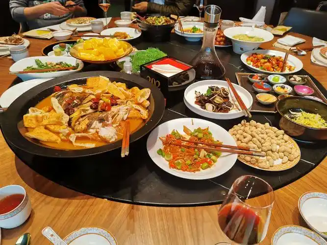 2020年12月19日中午在秀儿酒店与学生部大家庭的辅导