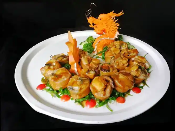 传承发展至今,已经发展成为独具岭南文化特色,驰名海内外的中国名菜