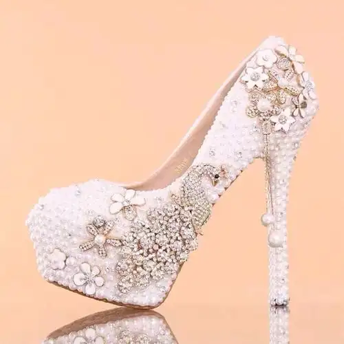 唯美婚鞋 穿漂亮的鞋,走幸福的路,这一天我要做最美最幸福的女人