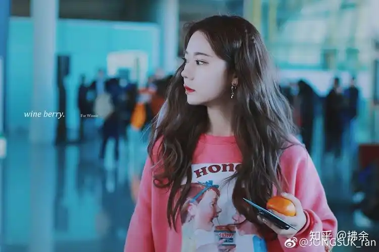 火箭少女101的成员张紫宁有哪些好看的图