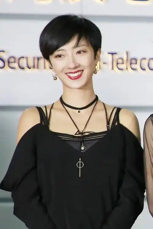 《台北女子图鉴》阵容强大,桂纶镁比年轻时更美,天心46岁身材好到爆