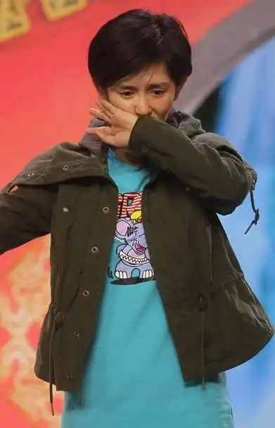 谢娜陈赫小品完整回顾 催泪温情笑料百出(组图)