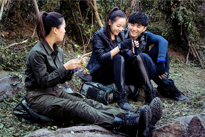 热血升级麻辣变形计变燃情版麻辣女兵