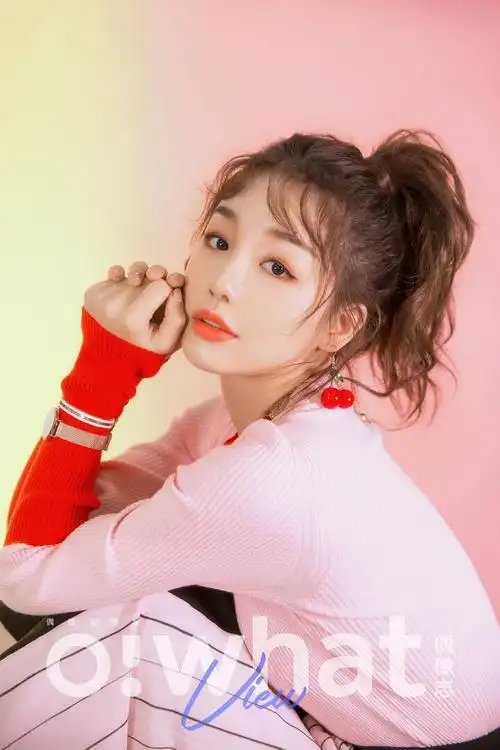 运动风,名媛风的小彩虹徐梦洁看过了,再换换口味