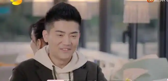 黄奕实惨怦然再心动男嘉宾接连被扒四个就有两个翻车