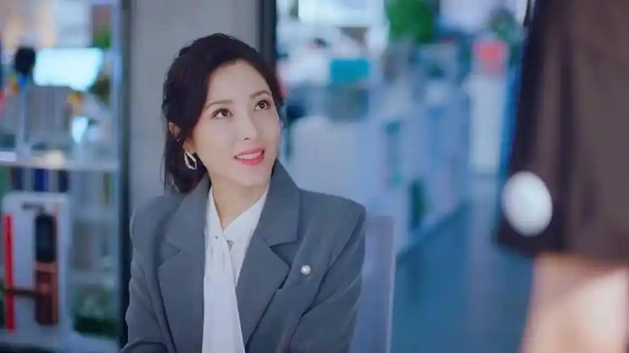 演过宋威龙后妈,将演肖战母亲,新剧演王耀庆前妻,曾黎该红了吧_牛志玲