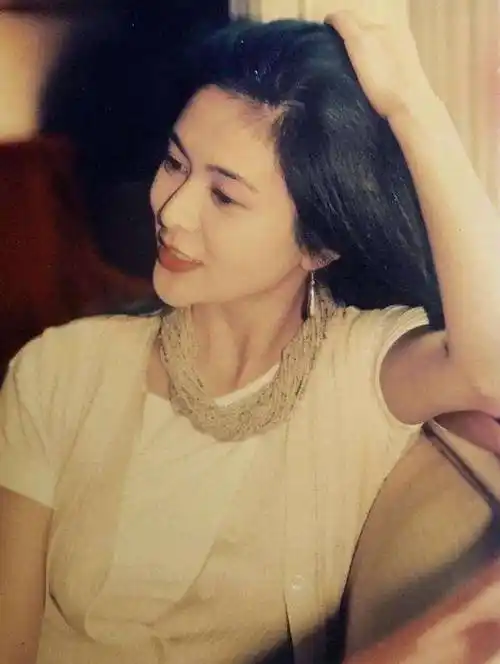 关之琳这6张少女照片,诠释了什么是女神!网友:仙女下凡不累吗_美的_美